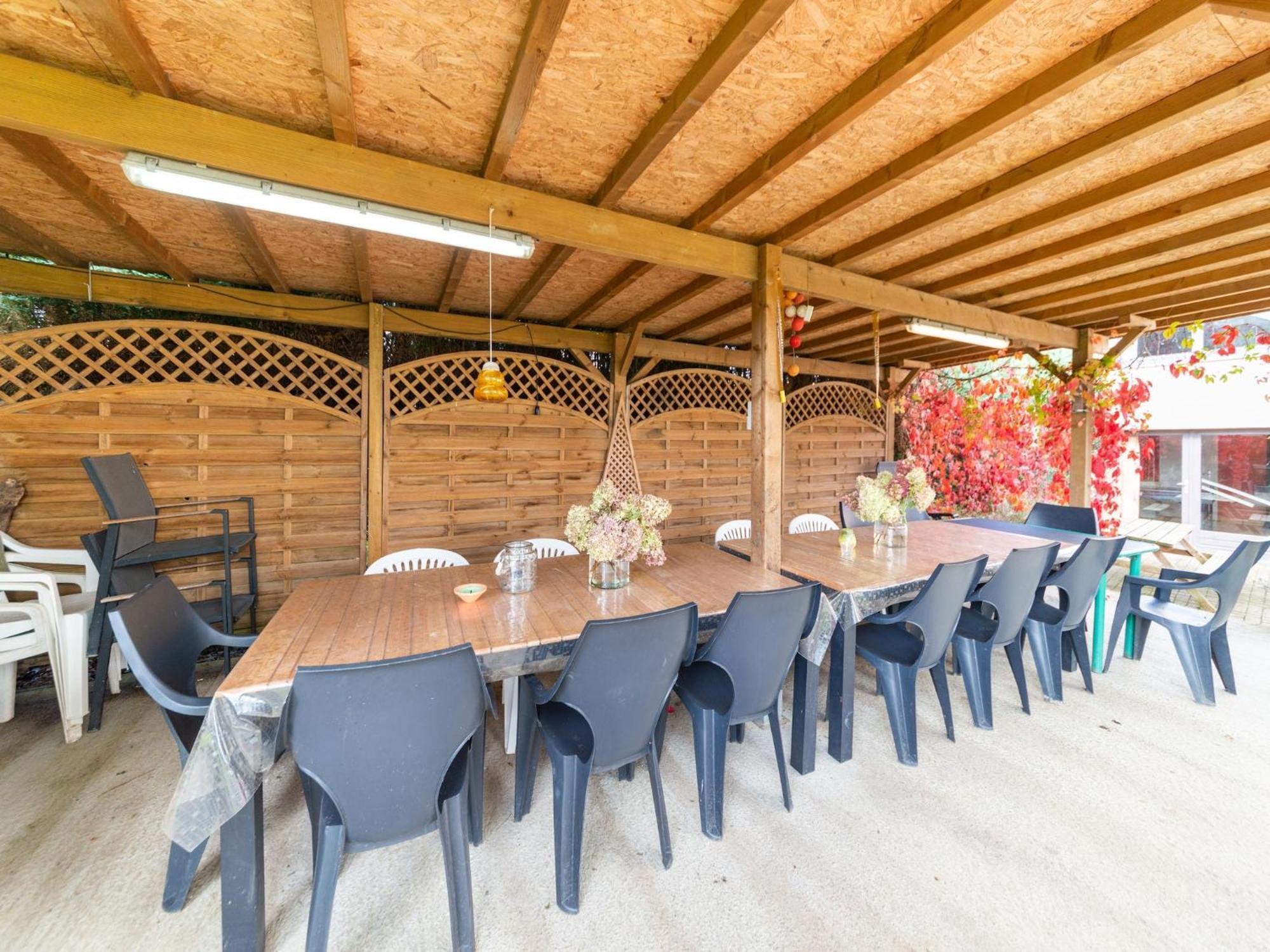 Wonderful Holiday Home In Montleban With Sauna Buitenkant foto