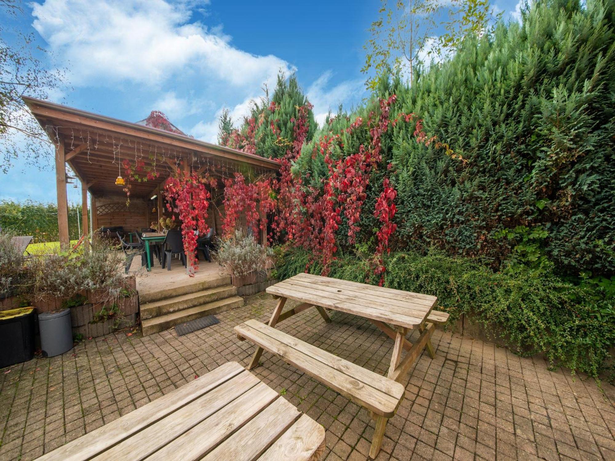 Wonderful Holiday Home In Montleban With Sauna Buitenkant foto