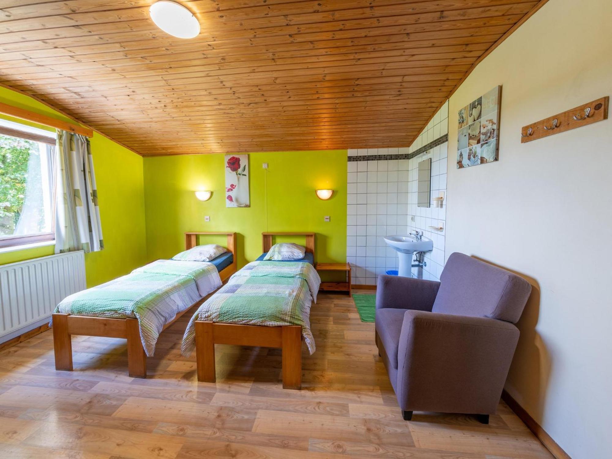 Wonderful Holiday Home In Montleban With Sauna Buitenkant foto